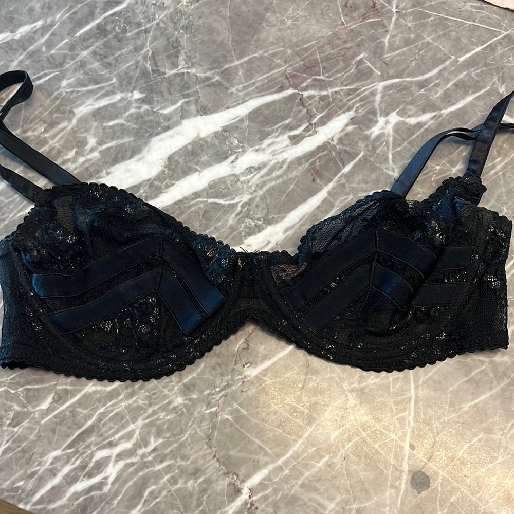 Agent Provocateur Black Sparkle Lace Chevron Bra - 36D